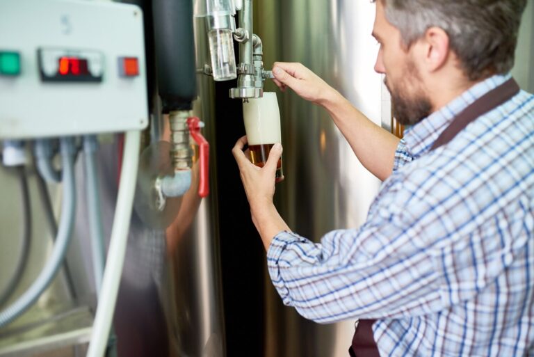 Montaż kotła elektrycznego krok po kroku – o czym musisz pamiętać, zlecając pracę instalatorowi?